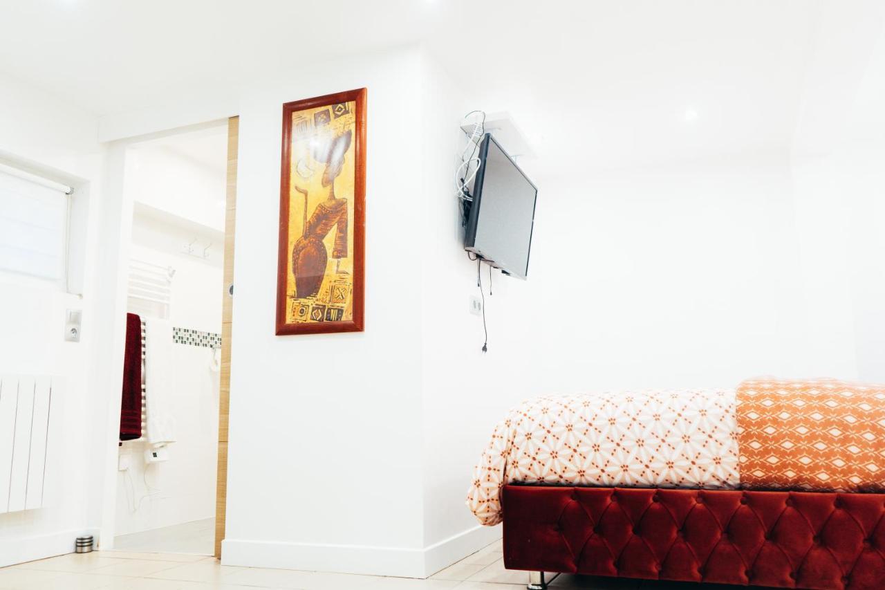 Kimia House Apartment Osny Luaran gambar